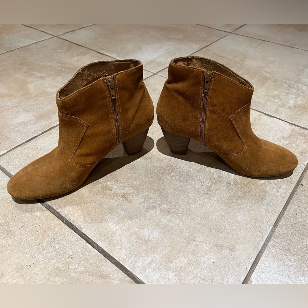 HIBOU Women's Tan Ankle suede Boots